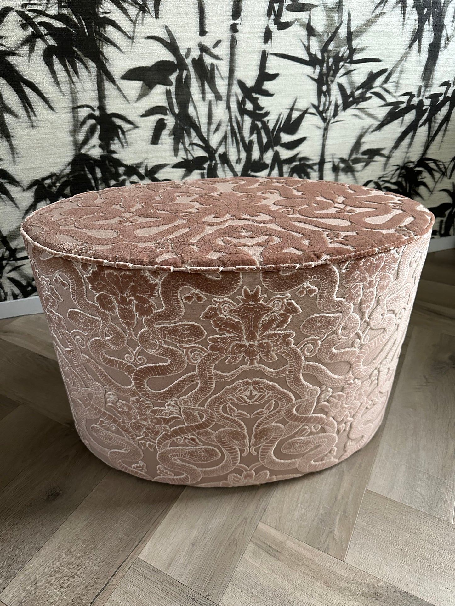 Poef / Hocker Anaconda Dusty Pink